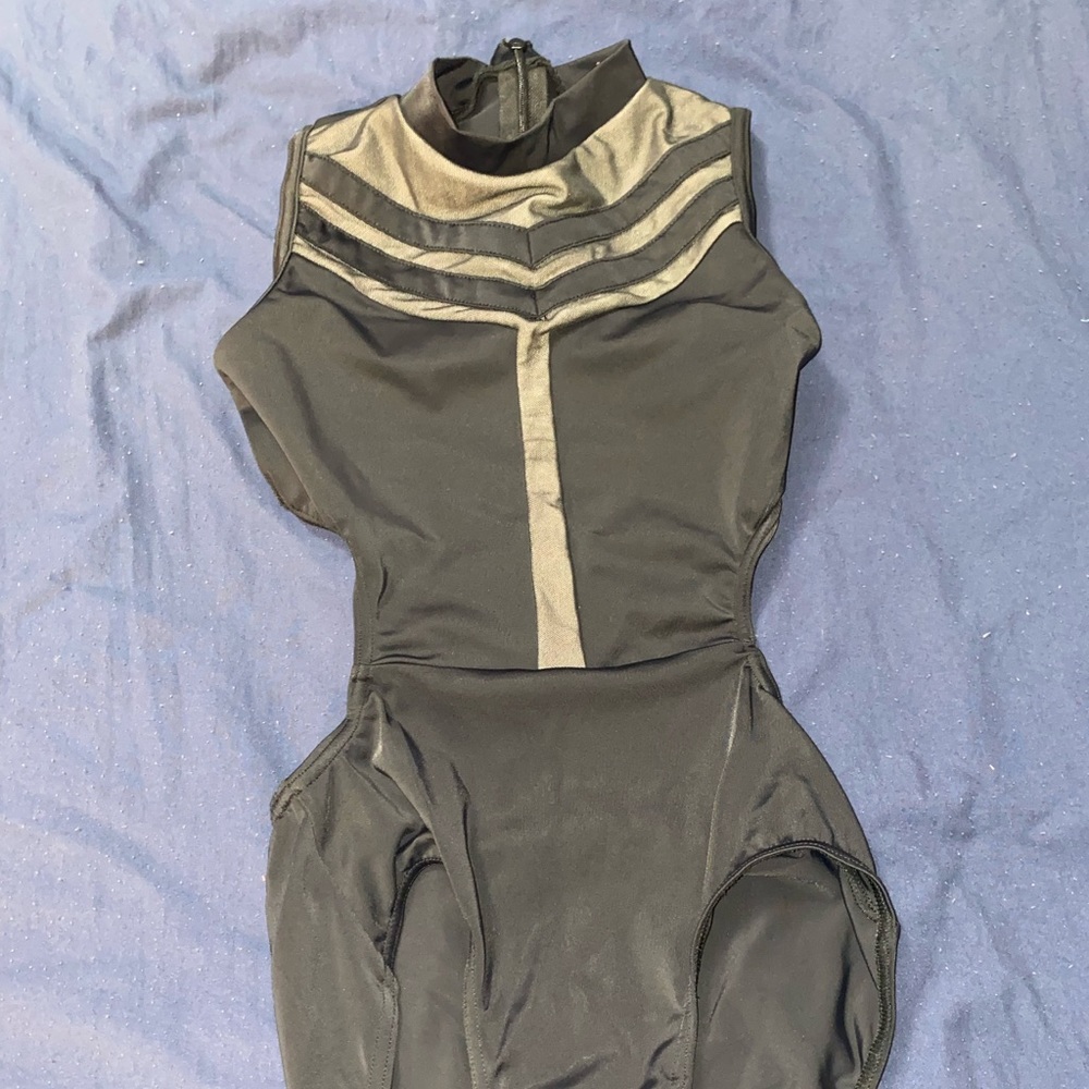 Balera black leo